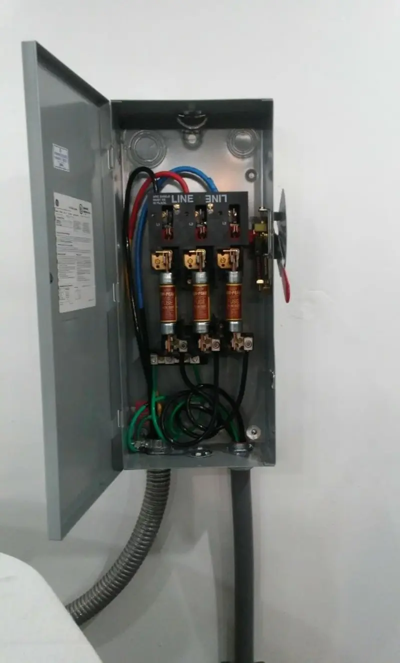 Three-phase disconnect switch installed for Smoke Detector Installation in Douglasville